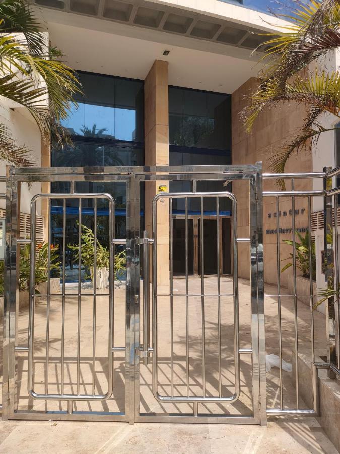 Luxury Esther بينايدورم المظهر الخارجي الصورة